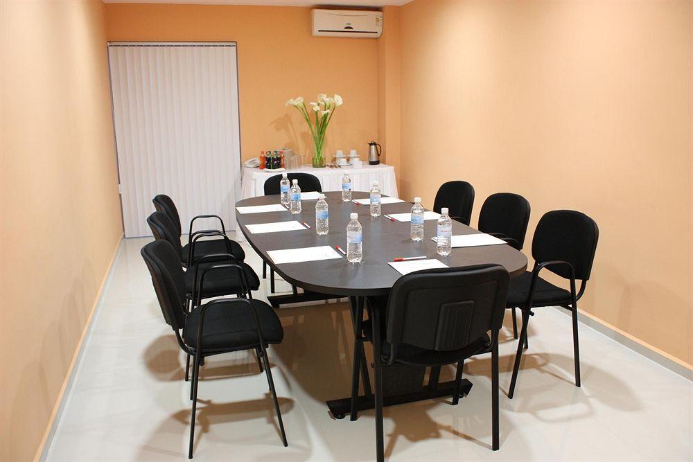 Mision Express Merida Altabrisa Exterior photo
