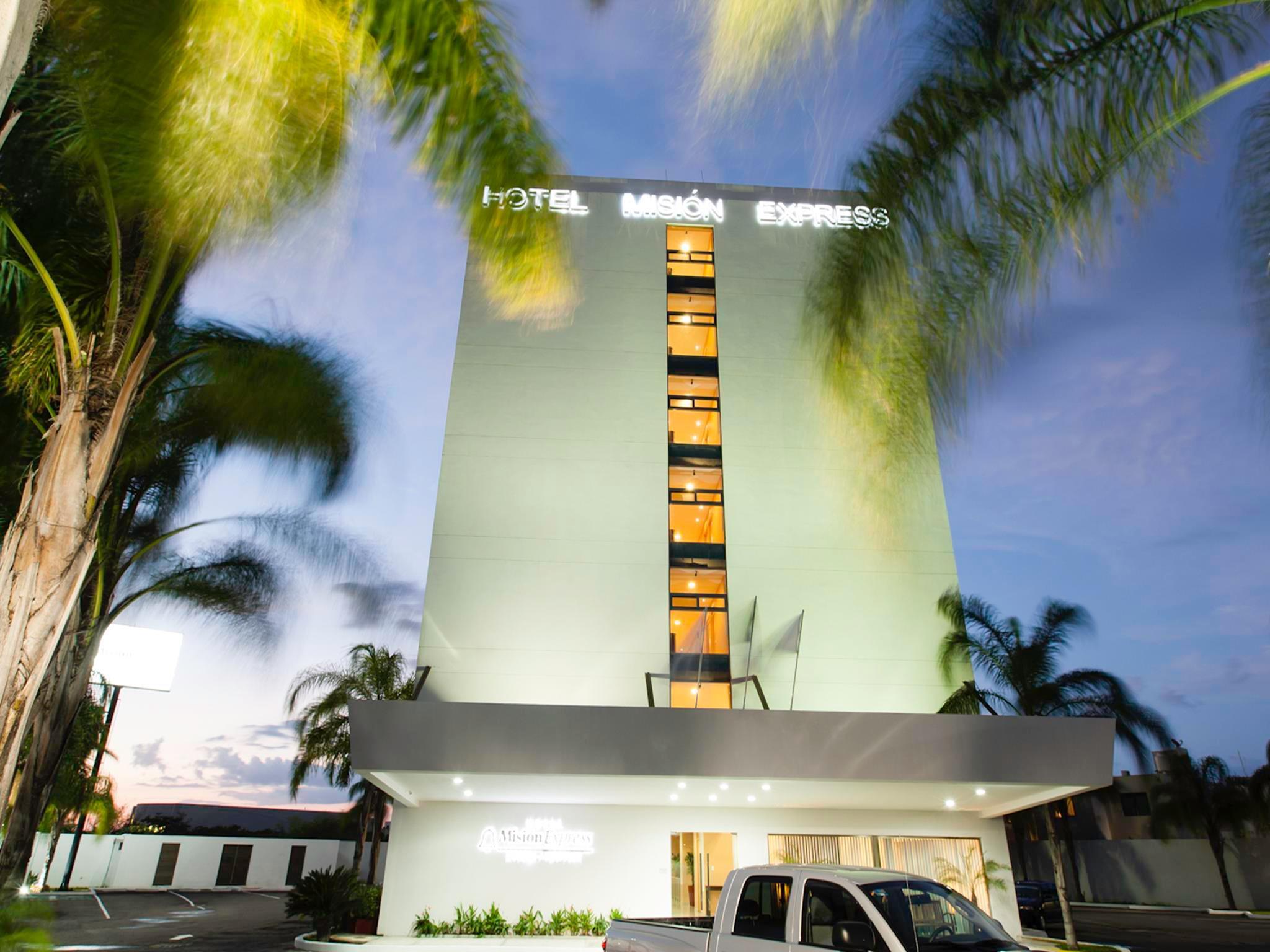 Mision Express Merida Altabrisa Exterior photo