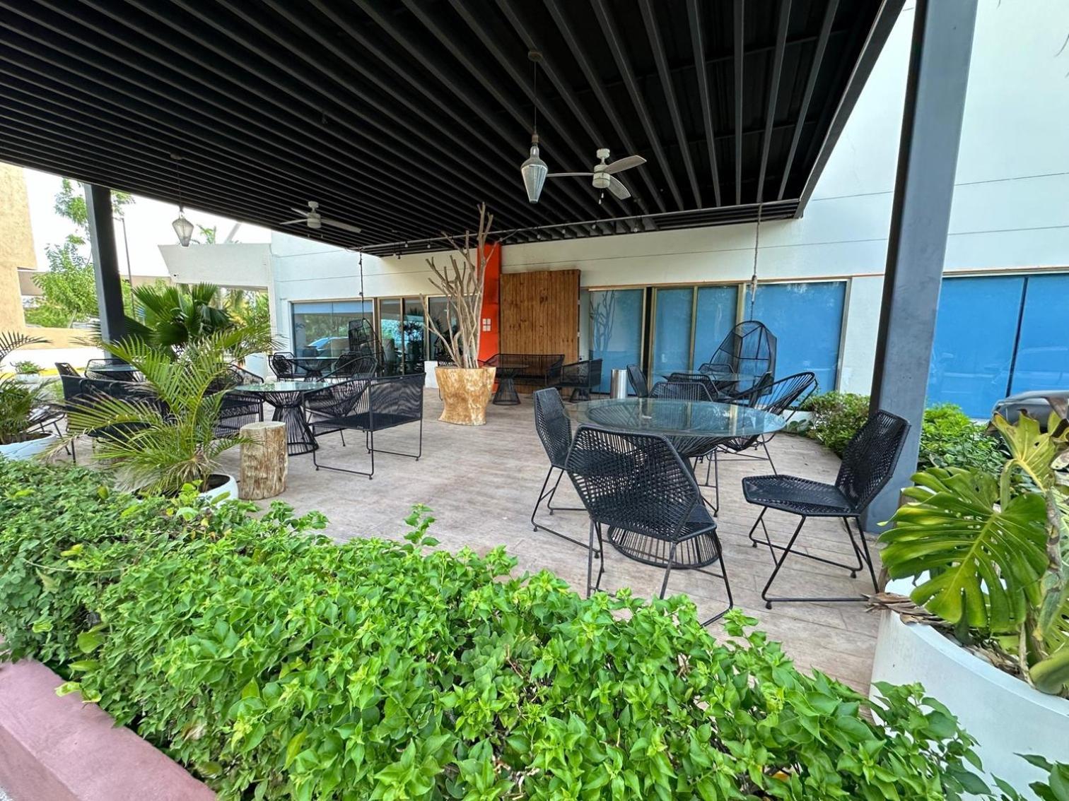 Mision Express Merida Altabrisa Exterior photo